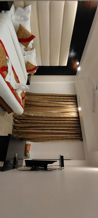 Hotel Benz International Delhi  Exterior photo